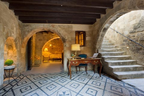 Lobby or reception, Seating area
