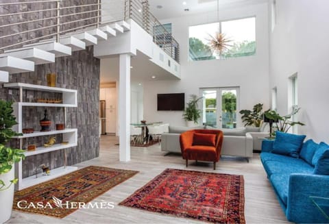 CASA HERMÈS Wilton Manor - Gay Guesthouse Bed and Breakfast in Wilton Manors