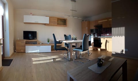 Living room, Photo of the whole room