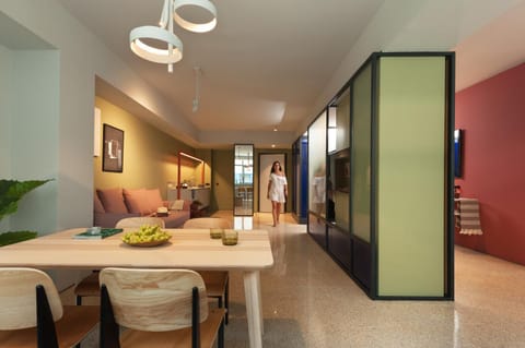 Kitchen or kitchenette, Living room, Photo of the whole room, Seating area, Dining area
