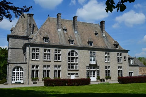 Facade/entrance, Facade/entrance