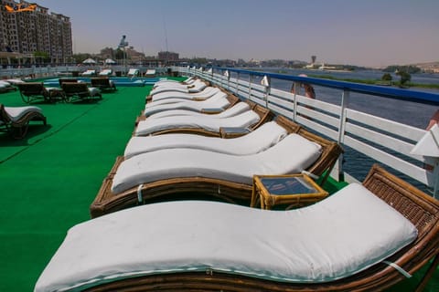 sunbed