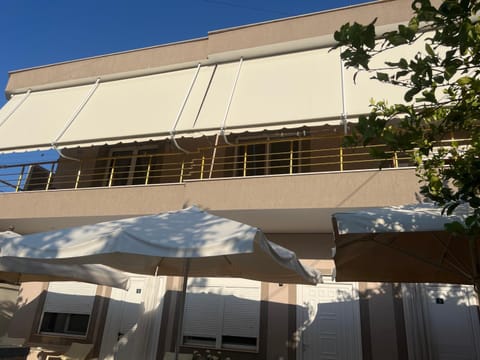 Villa Fatos - beach apartment Apartment in Vlorë