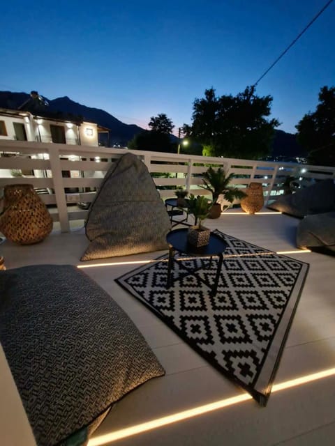 Patio, Night, View (from property/room), Balcony/Terrace