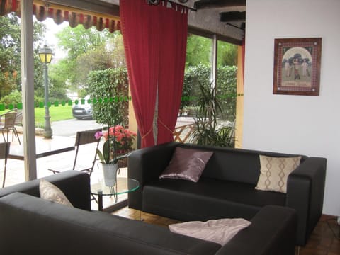 Day, Lobby or reception