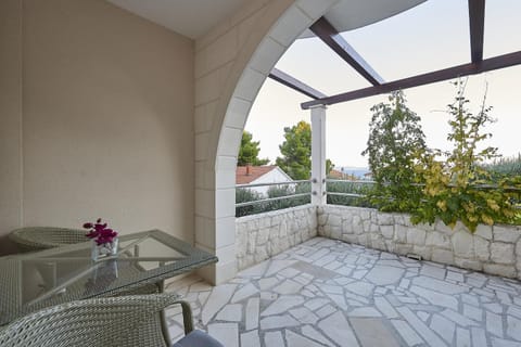 Balcony/Terrace, children, Family