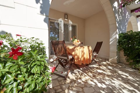 Balcony/Terrace, children, Family
