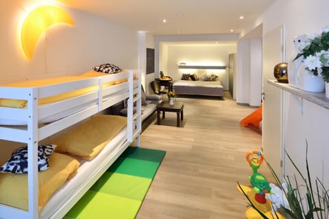 Bed, Living room, Photo of the whole room, Seating area, Dining area, Bedroom, cot, bunk bed