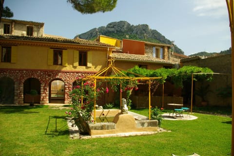 Property building, Garden