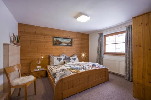 Bed, Photo of the whole room, Bedroom, towels, wardrobe