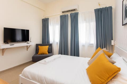 TV and multimedia, Bedroom, air conditioner