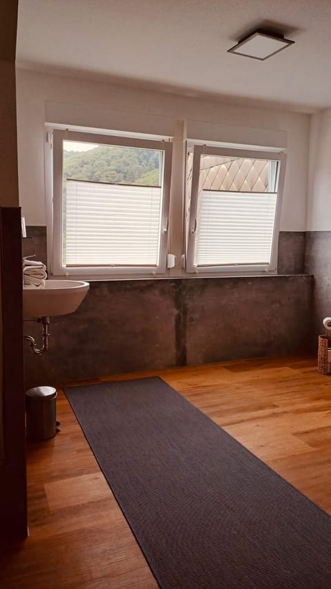 Ferienweingut SerwaziWein Hotel in Cochem-Zell