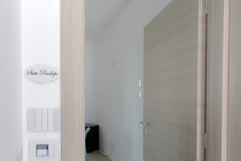 Logo/Certificate/Sign