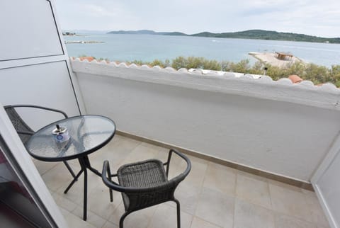 View (from property/room), Balcony/Terrace, Sea view