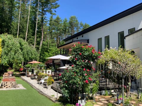 Property building, Garden, Garden view
