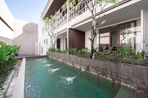 Property building, Other, Pool view, Swimming pool, Swimming pool