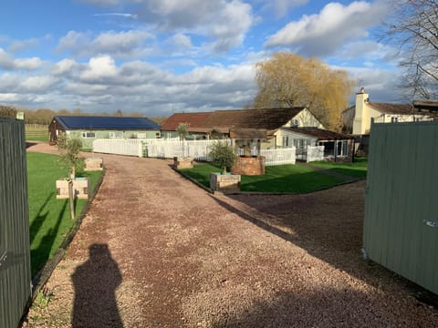 woodpecker cottage at frog trotters cottages House in Cotswold District