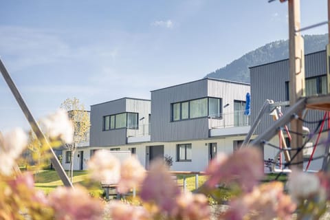 Property building, Facade/entrance, Off site