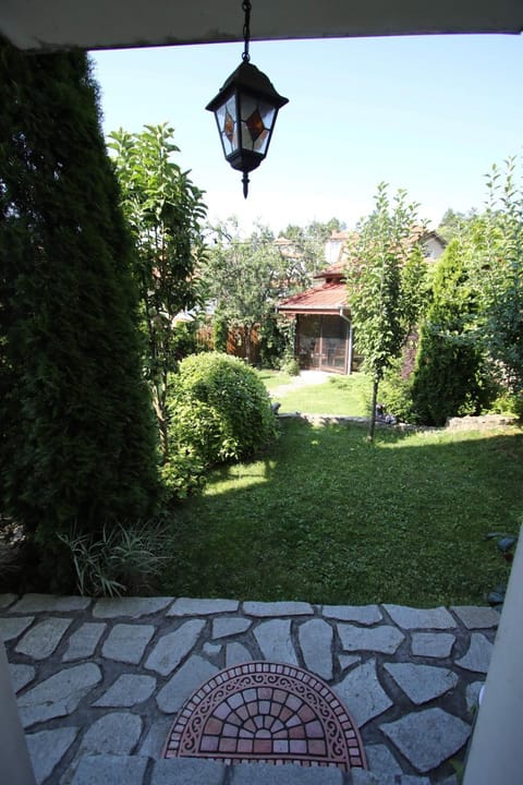 Къща за гости Джая Bed and Breakfast in Serbia