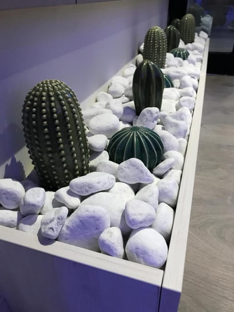 Lobby or reception, Decorative detail