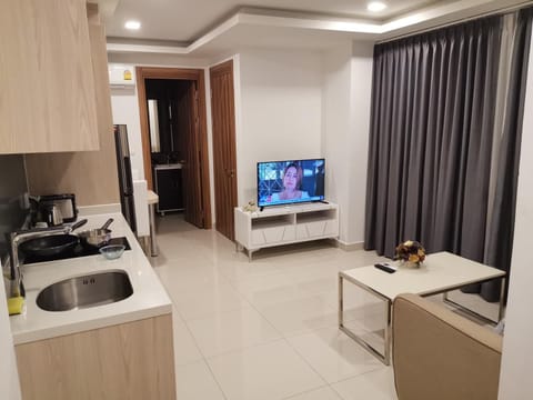 Communal lounge/ TV room, Living room, Seating area