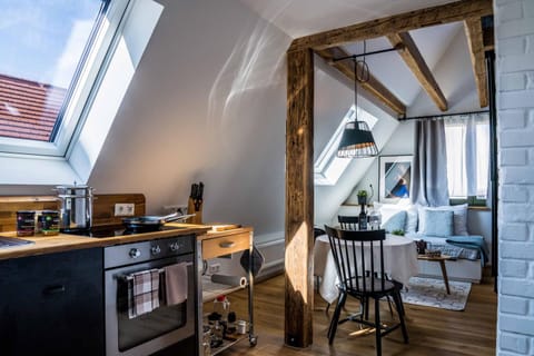 Kitchen or kitchenette, Living room, kitchen