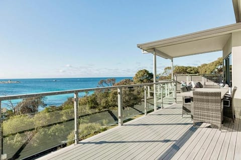 The Cove Bay of Fires House in Binalong Bay