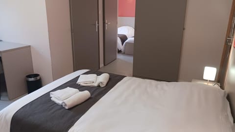 View (from property/room), Photo of the whole room, Bedroom, Family