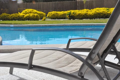Swimming pool, Swimming pool