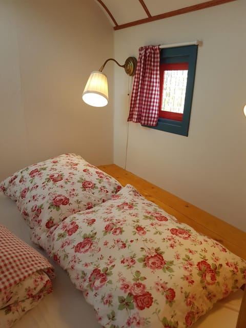 Gezellig pipowagen in Oostvoorne House in Rockanje