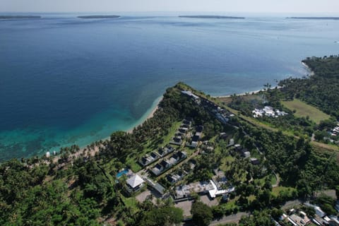 Property building, Natural landscape, Bird's eye view, View (from property/room), Landmark view