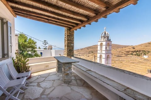 View (from property/room), Balcony/Terrace