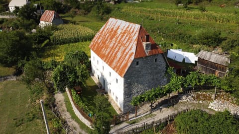 Marash Rrgalla Guesthouse Bed and Breakfast in Montenegro