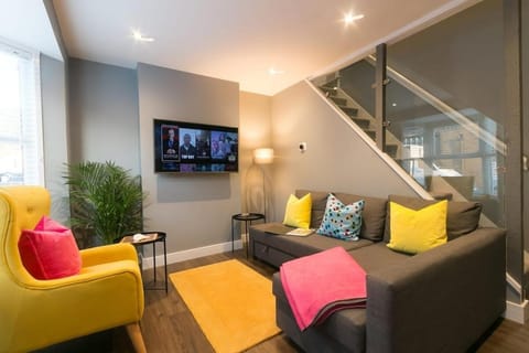 TV and multimedia, Living room, Seating area