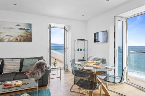 View (from property/room), Living room, Dining area, Sea view