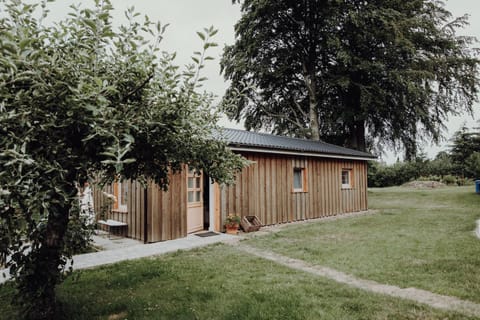 Property building, Facade/entrance, Garden