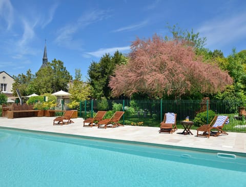 Spring, Day, Natural landscape, Summer, Garden, Spa and wellness centre/facilities, Autumn, Garden view, Pool view, Swimming pool, Swimming pool, Family, sunbed