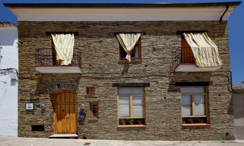 Facade/entrance, Day, Summer, Location