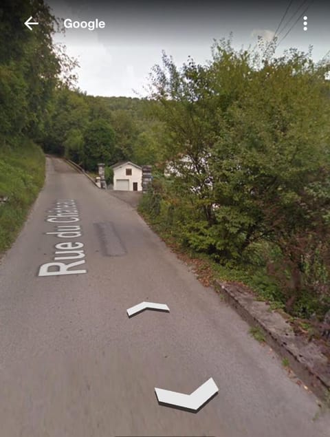 Sous le Château Apartment in Jura