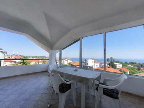 Day, Natural landscape, View (from property/room), Balcony/Terrace, Seating area, Dining area, City view, Sea view, Sunset, internet