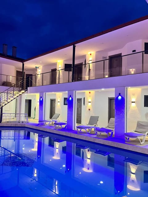 Property building, Swimming pool