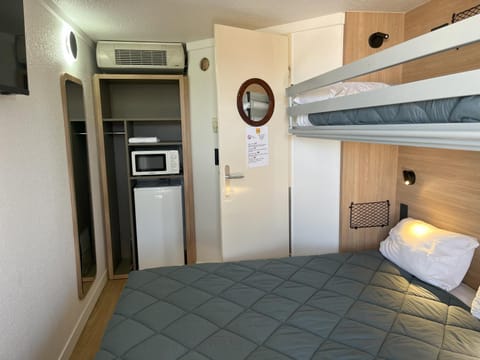 Bed, Bedroom, bunk bed, wardrobe, air conditioner