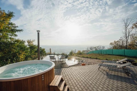 Day, Natural landscape, Hot Tub, Pool view