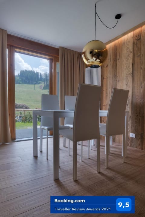 Chalet Golf Campiglio / LuxApt / fronte piste-impianti-golf Apartment in Province of Brescia