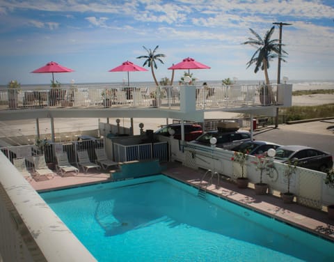 Swimming pool, Swimming pool