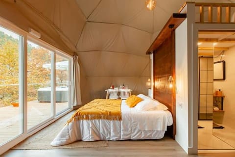 Bed, Bathroom, Bedroom