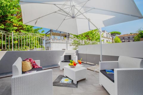 Patio, Balcony/Terrace