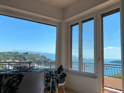 Balcony/Terrace, Dining area, Sea view
