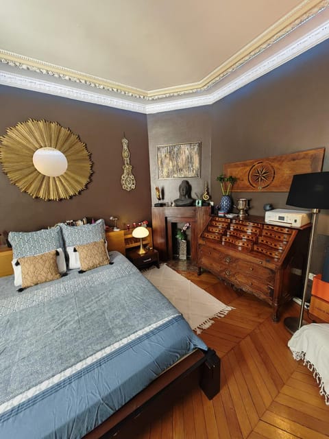 Bed, Photo of the whole room, Bedroom