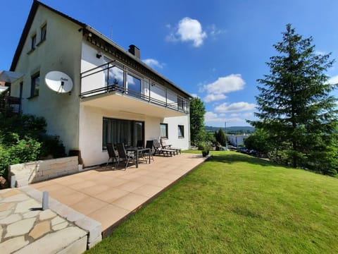Property building, Garden, View (from property/room), Balcony/Terrace, Garden view